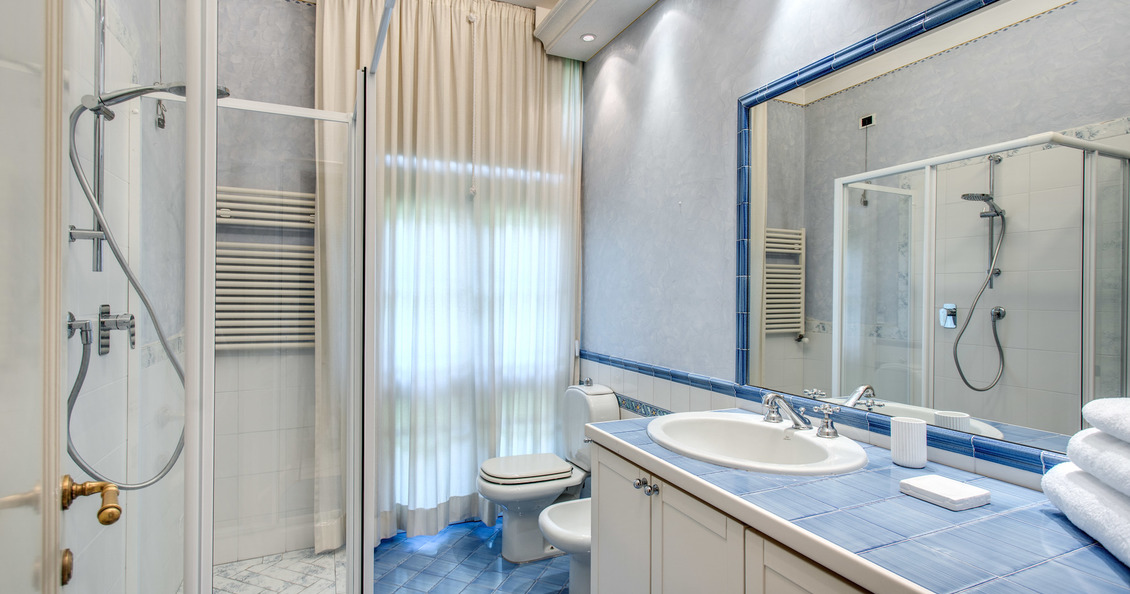 Villa Alfresco_tuscany villa for rent_bathroom_room6