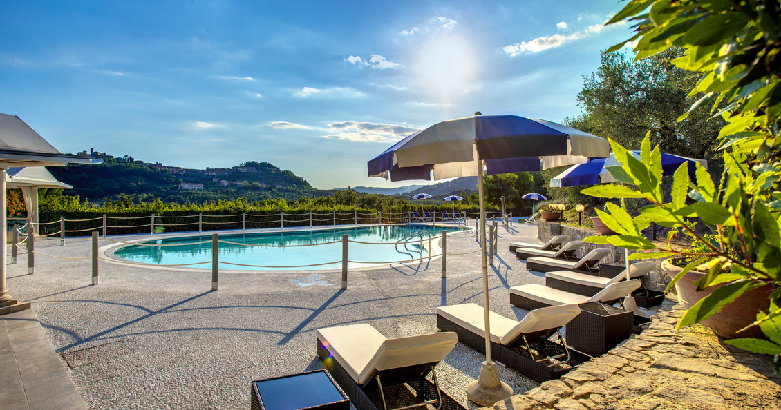 Villa Alfresco tuscany villa for rent heated pool 